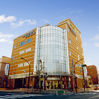 写真:カルチャーパビリオン 平安祭典 深川会館の外観